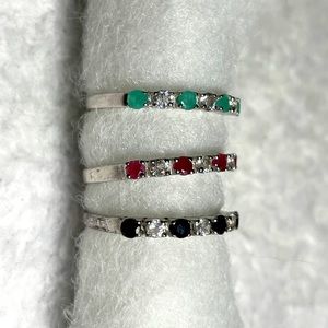 Set of 3 sterling silver rings, green, pink, black